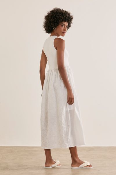 VESTIDO-BORDADO
