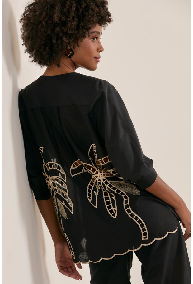 BLUSA-BORDADA