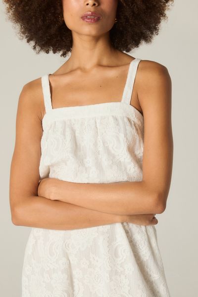 VESTIDO-RENDA