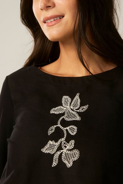 BLUSA-BORDADA